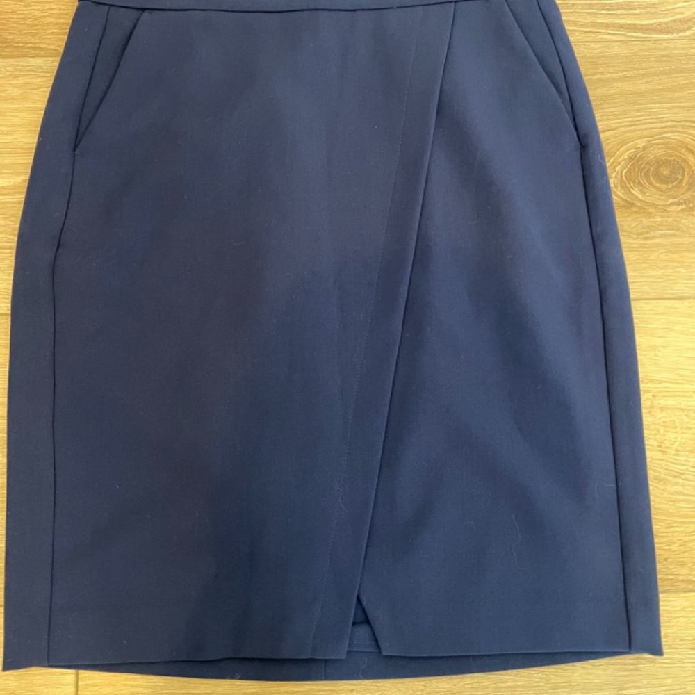 Banana Republic Skirt - W10
